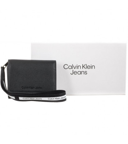 Calvin Klein Ultralight Wallet W/Wristlet Black K60K609325 BDS (CK137-a) käekott