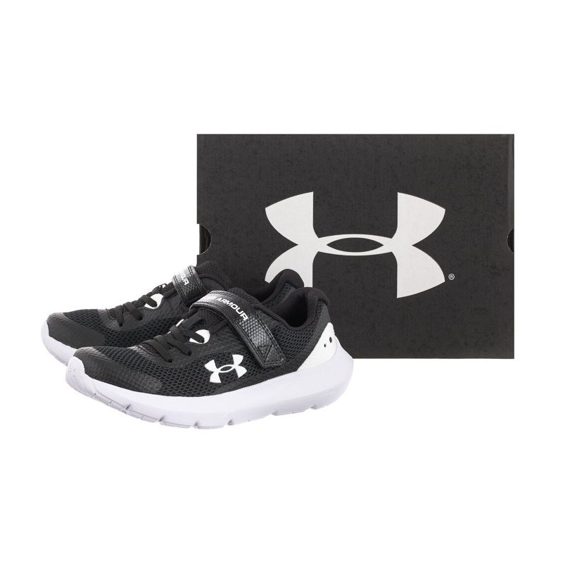 Under Armour Bps Surge 3 AC Blk/Wht 3024990-001 (UN17-a) spordijalatsid