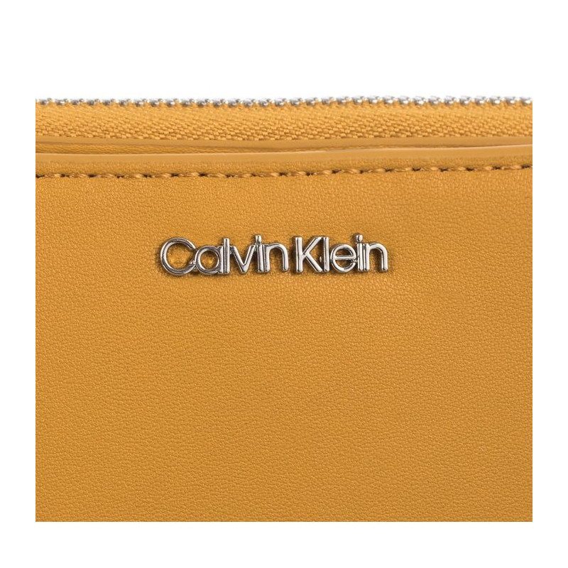 Calvin Klein CK Must Z/A Wallet W/Flap MD Monarch Gold K60K607432 KB7 (CK156-b) rankinė