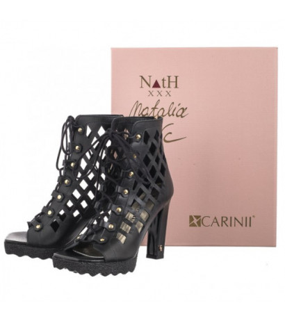 Carinii Czarne B8989-E50-000-000-H01 (CI765-a) shoes