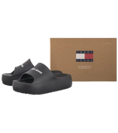 Tommy Hilfiger TJW Chunky Flatform Slide Black EN0EN02586 BDS (TH1118-a) Moteriški batai/šlepetės