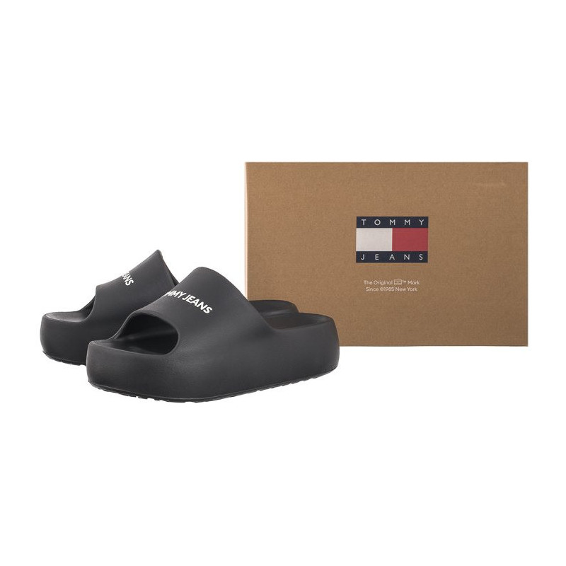 Tommy Hilfiger TJW Chunky Flatform Slide Black EN0EN02586 BDS (TH1118-a) Moteriški batai/šlepetės