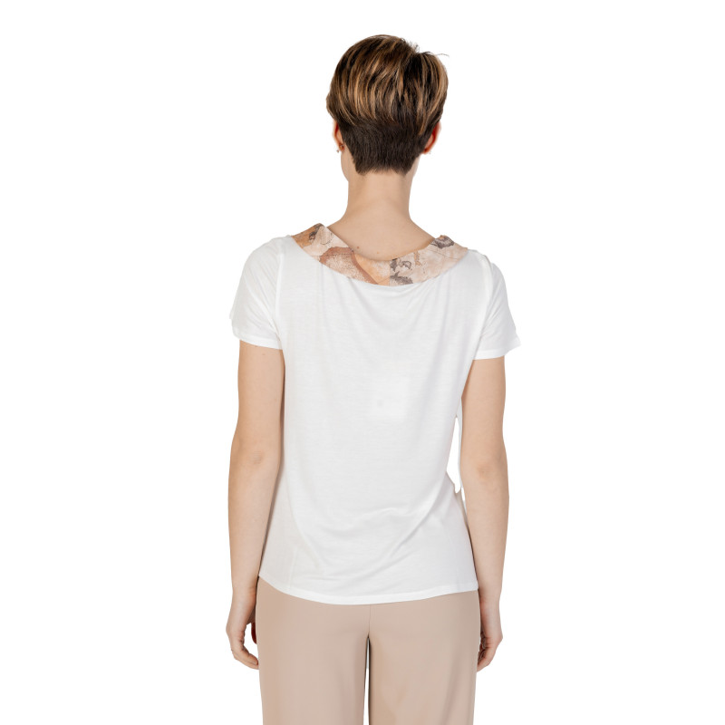 Alviero Martini Prima Classe T-shirts D 0722 JV36 Beige