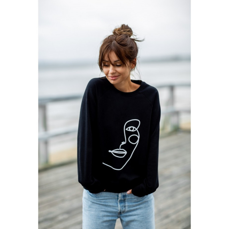 B167 Stylish printed sweatshirt - black