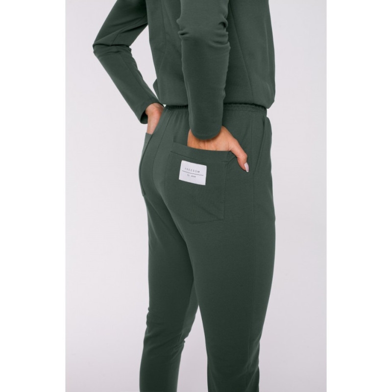 M583 Jumpsuit with Pocket and Decorative Patch - military green