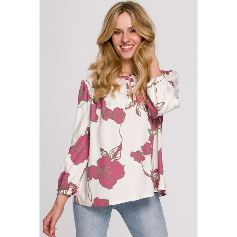 K099 Blouse with buffeted sleeves - model 2