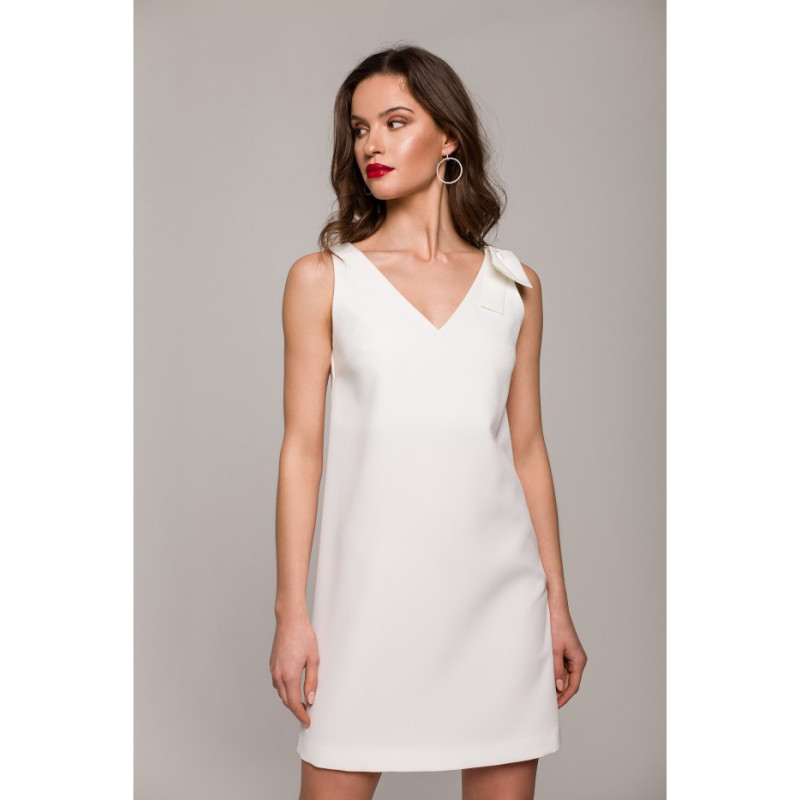 K128 Smooth dress with bow on shoulder - ecru