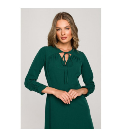 S325 Dress with binding at neckline - green