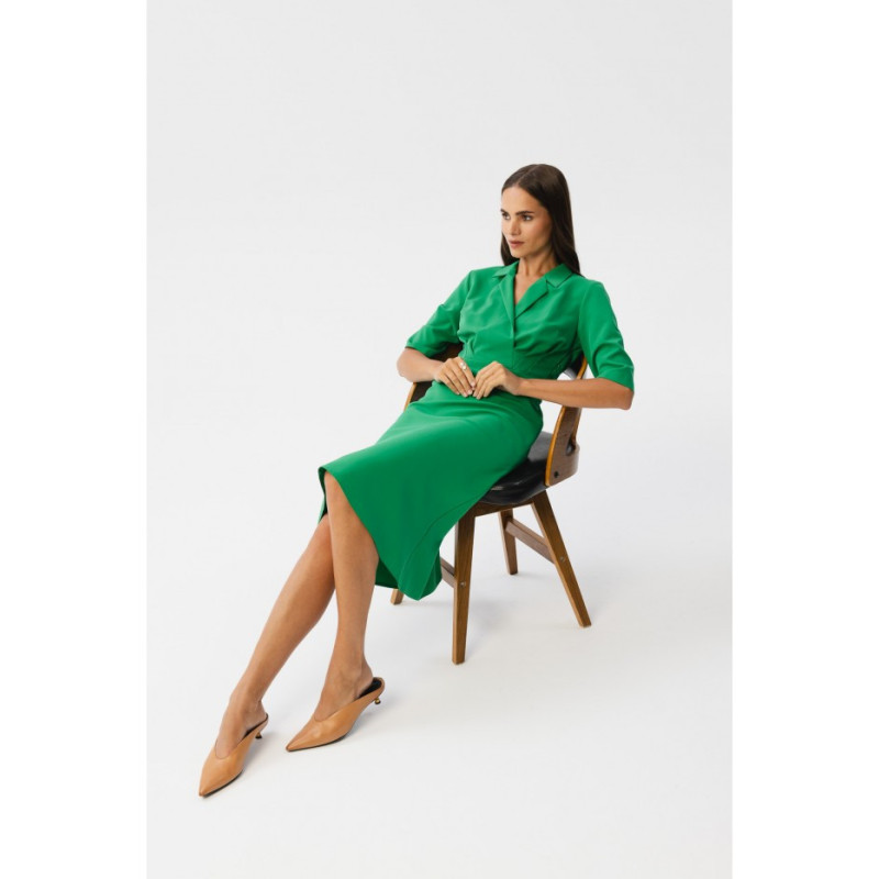 S348 Dress with envelope neckline and collar - juicy green