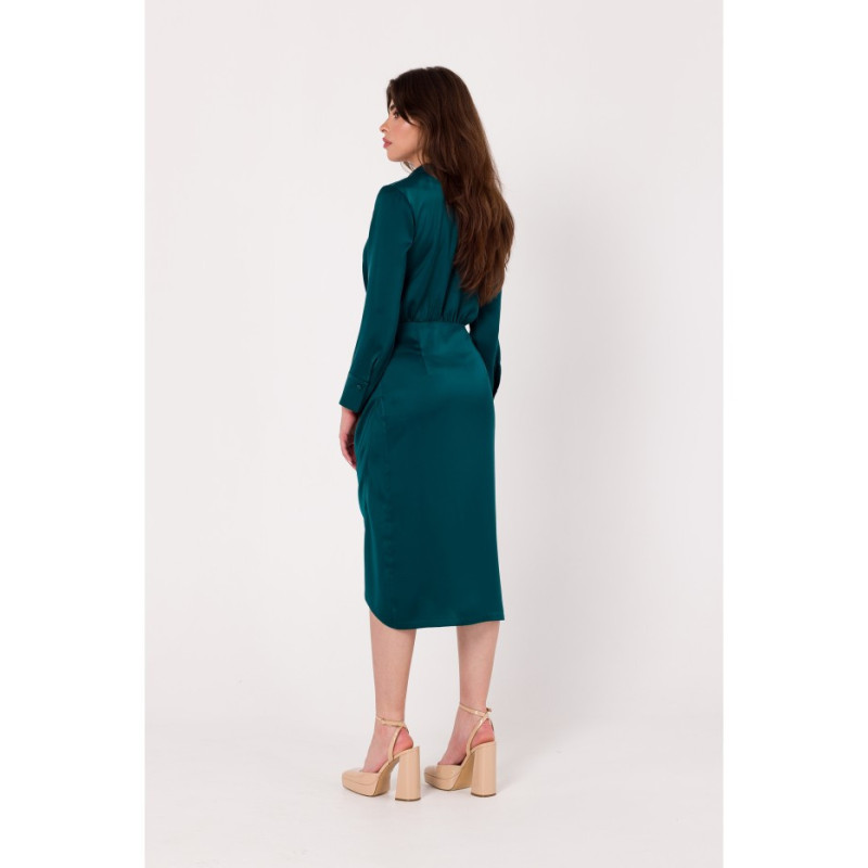 K172 Dress with envelope neckline and collar - green