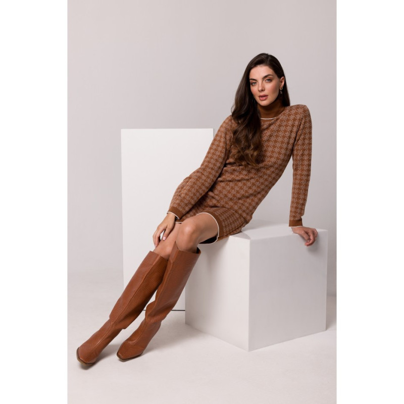 BK103 Turtleneck kleit - punane