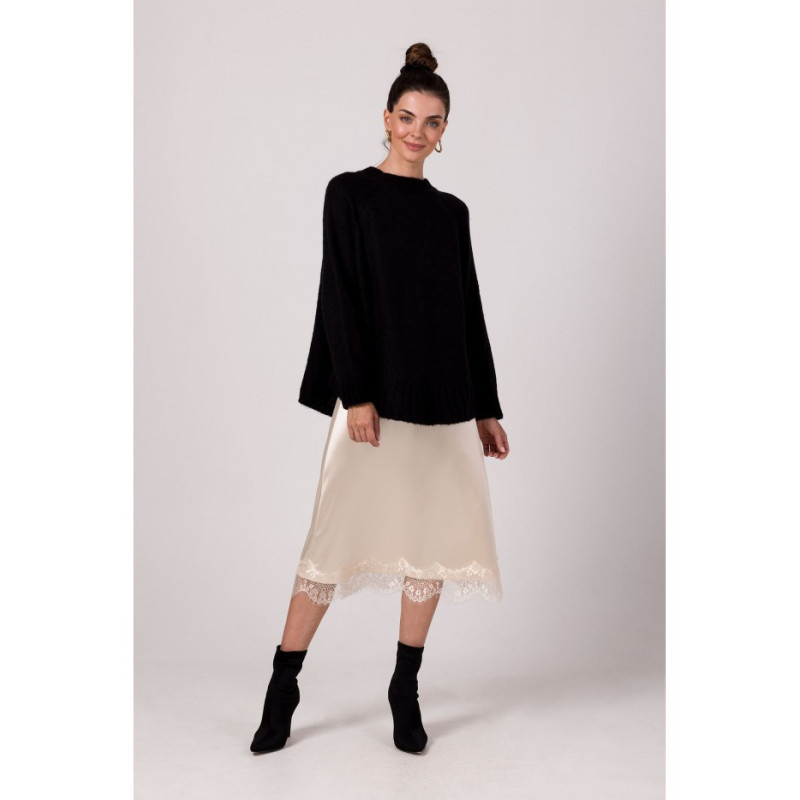 BK105 Sweater with bat sleeves - black