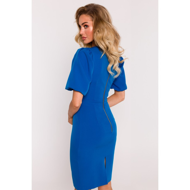 M779 Dress with neckline and heavily marked waist - blue