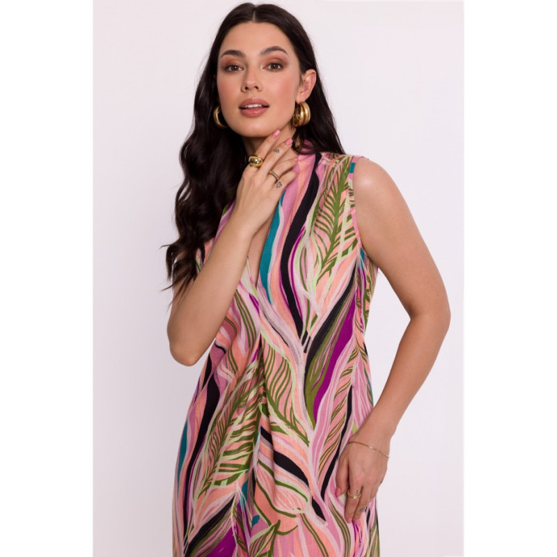 B283 Patterned maxi dress - model 3