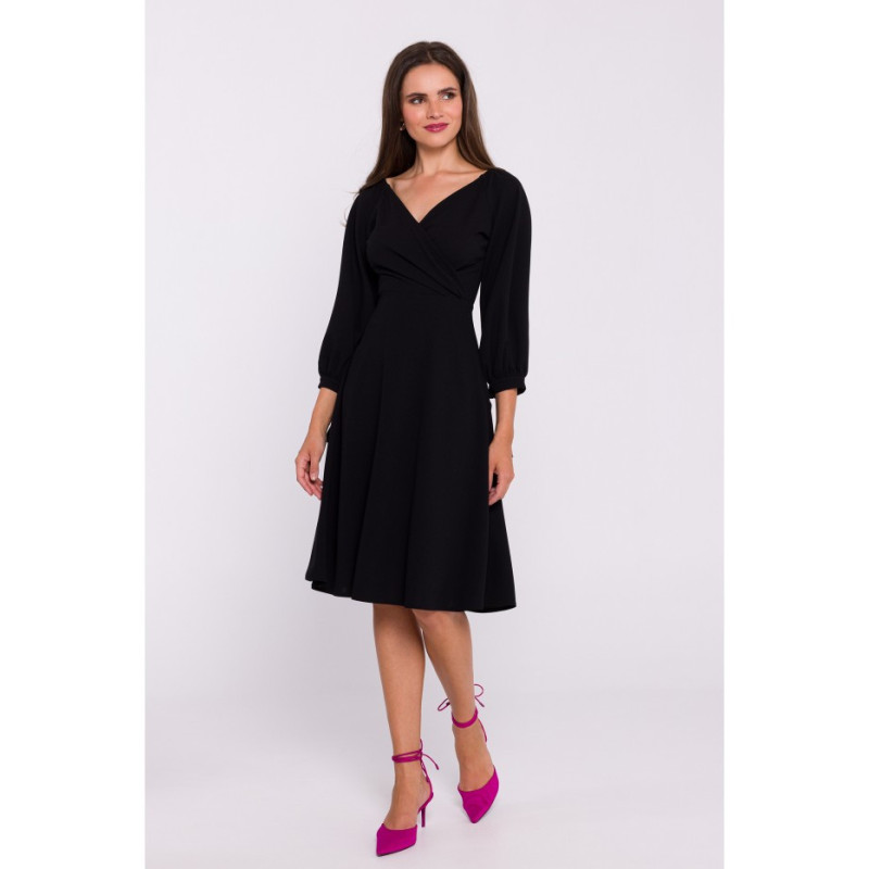 S383 Flared dress with tied sleeves - black