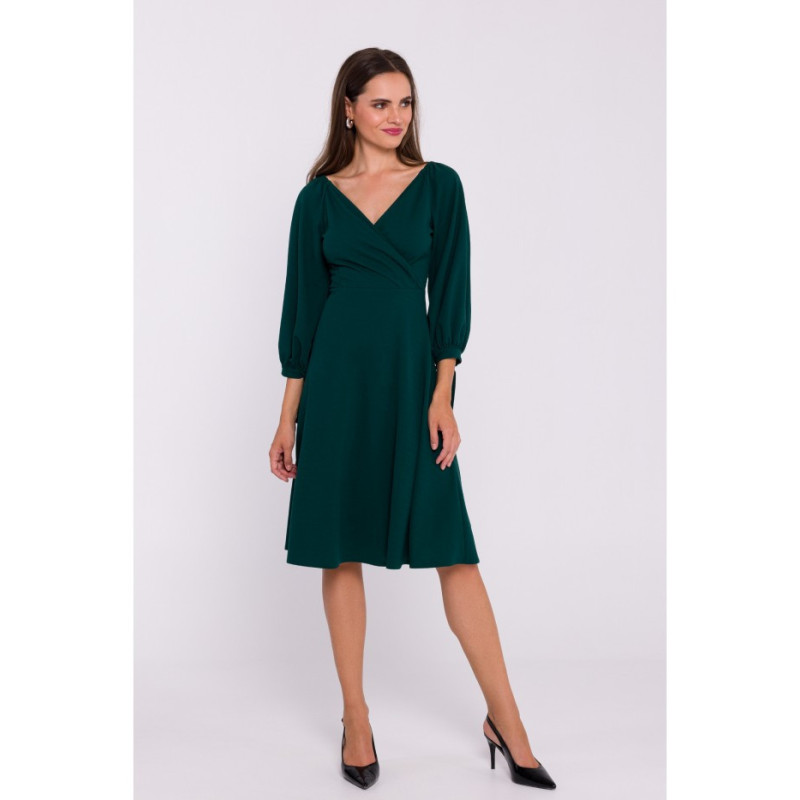 S383 Flared dress with tied sleeves - green