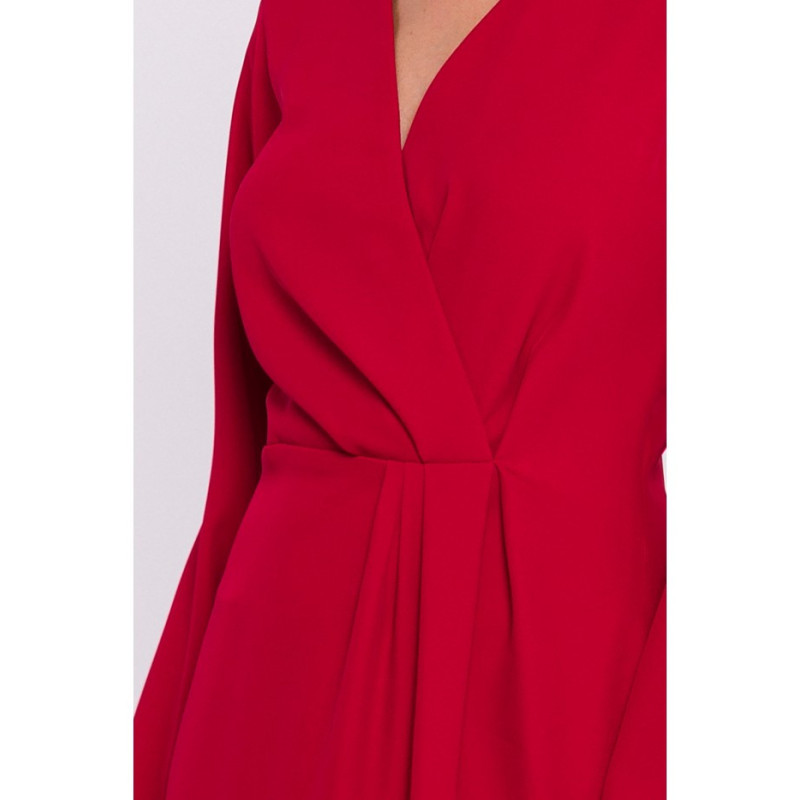 S384 Dress with decorative pleats on the front - red