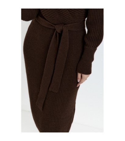 M810 Sweater dress with envelope neckline and belt - brown