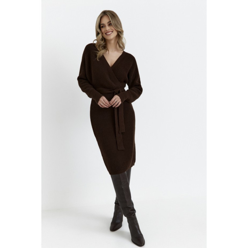 M810 Sweater dress with envelope neckline and belt - brown