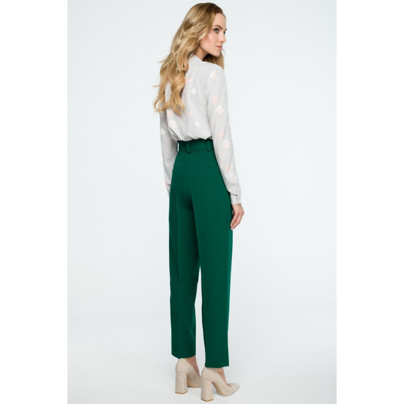 S124 High-waisted pants with belt - green