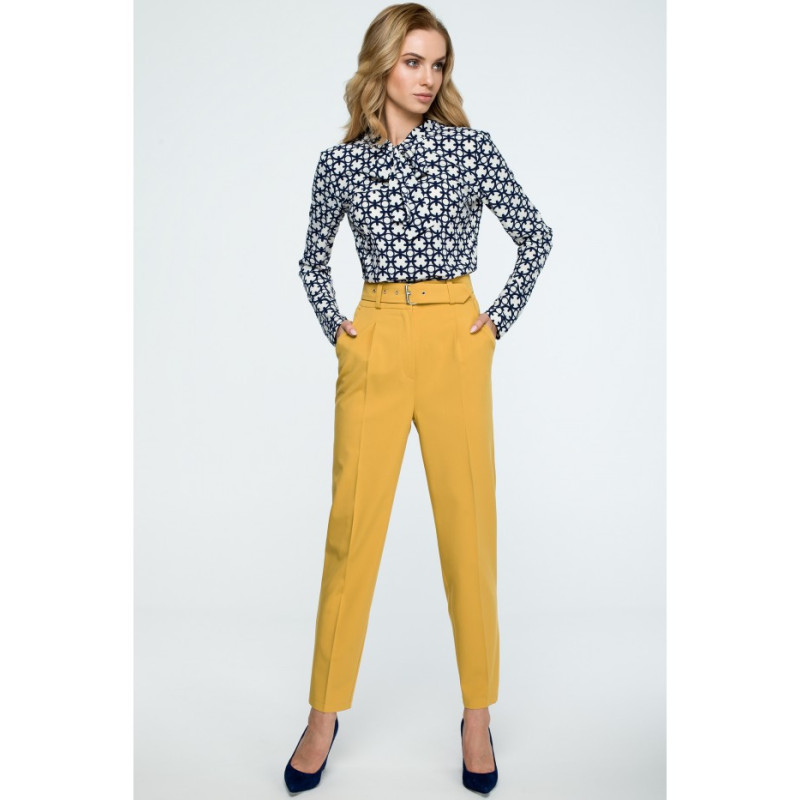 S124 High-waisted pants with belt - yellow