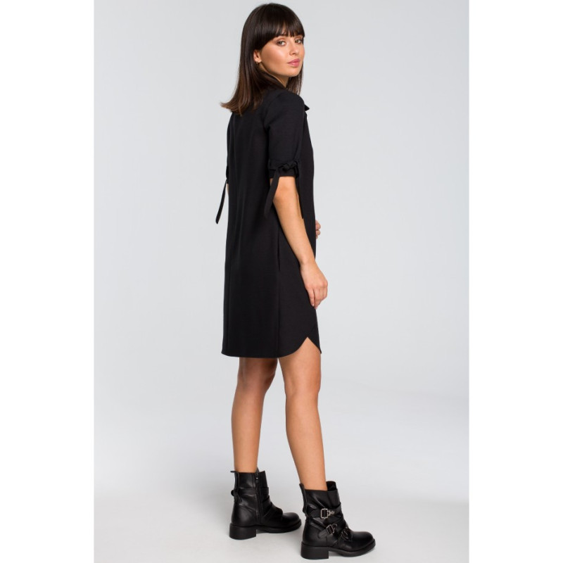 B112 Tunic with collar and tie - black