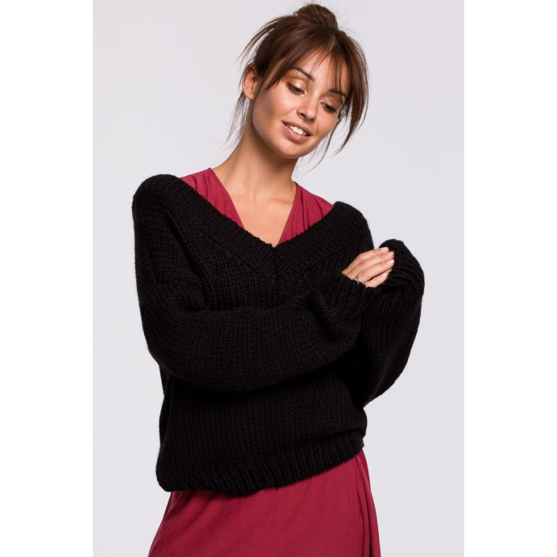 BK046 V-neck sweater - black