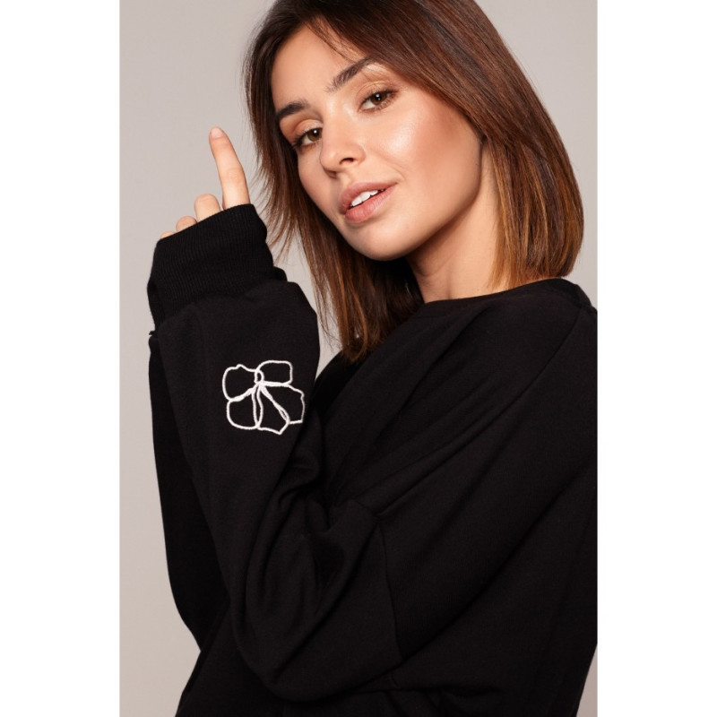 B185 Sweatshirt with back neckline - black