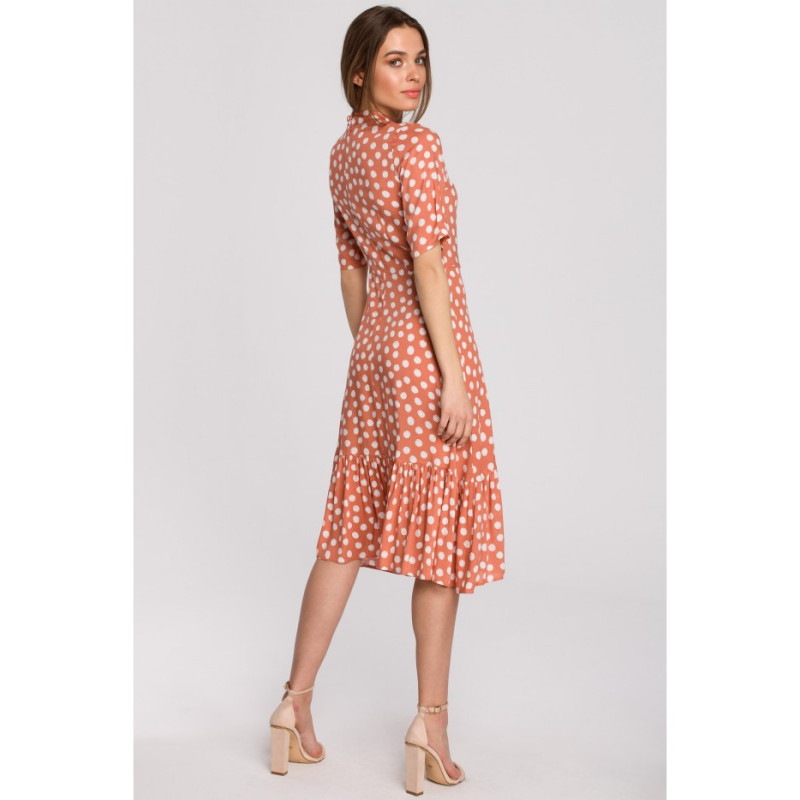 S263 Dress with collar and ruffle at the bottom - salmon