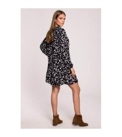 K121 Oversize dress with ruffle and print - model 1