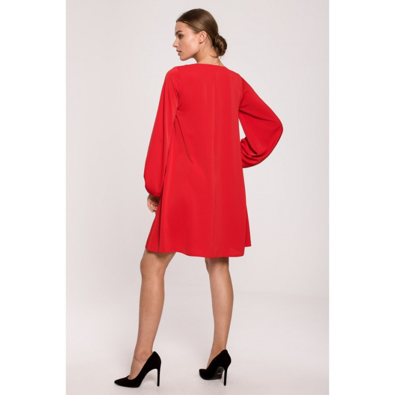 S273 Dress with wide sleeves and neckline - red