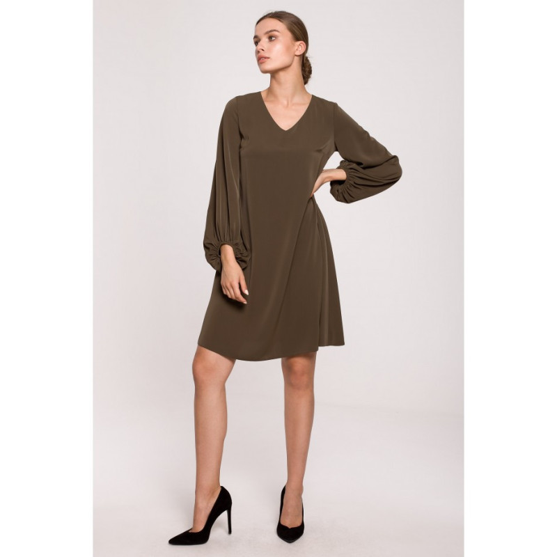 S273 Dress with wide sleeves and neckline - khaki