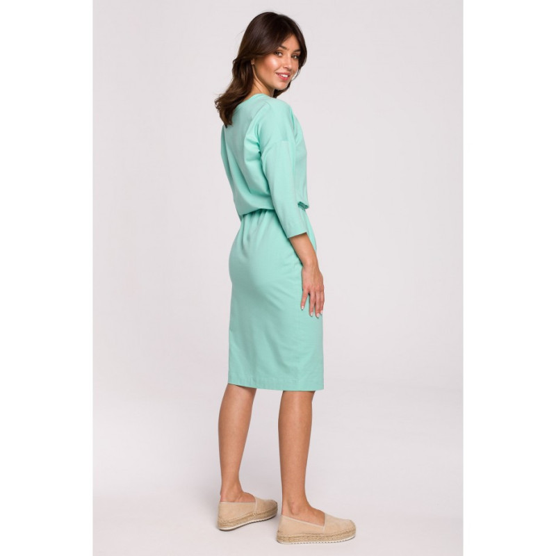 B221 Dress with belt and side slit - mint