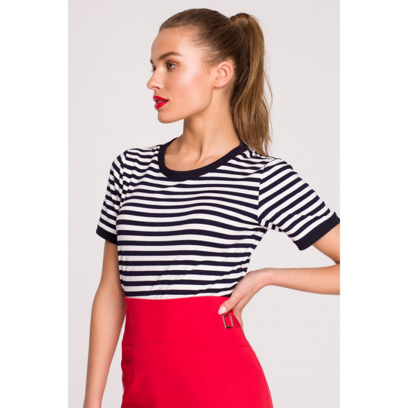 S297 Pencil skirt with high waist and buckles - red