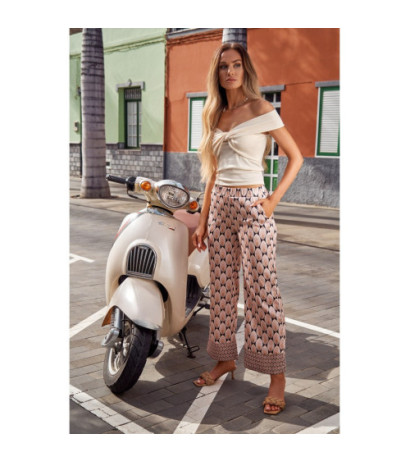 M677 Printed culotte pants - model 3