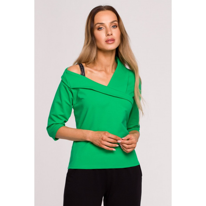 M678 Blouse with neckline and piping MOE - juicy green