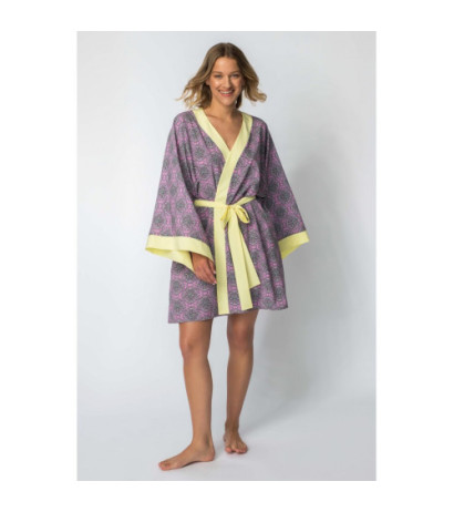 LA107 Kimono with colorful print - model 2