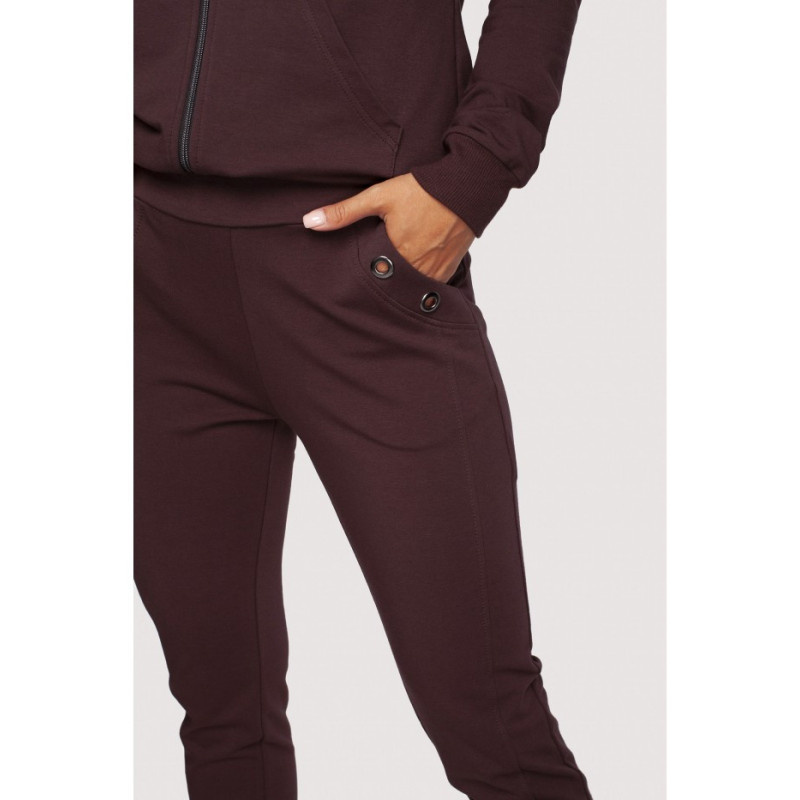 B243 Trousers with stitching on legs - brown