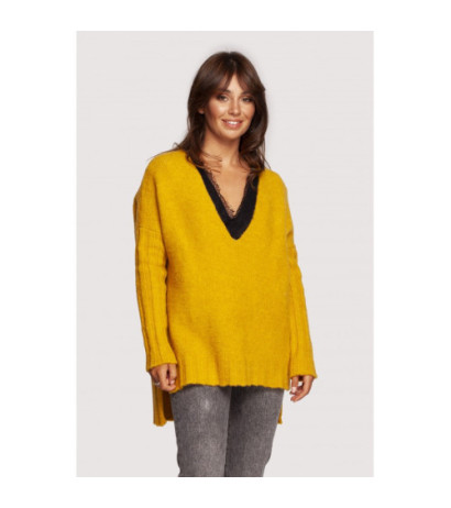 BK083 Sweater with neckline and longer back - honey