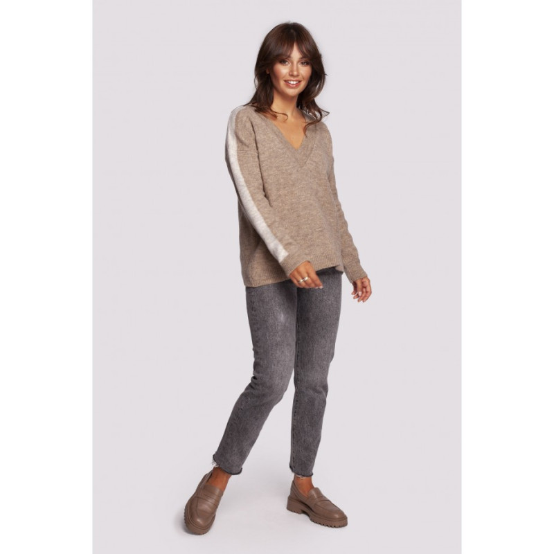 BK093 Cheeky sweater with contrasting stripes - light brown