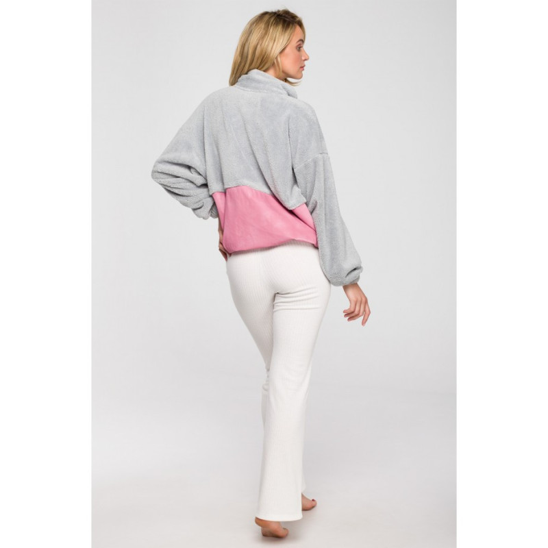 LA114 Plush sweatshirt with velcro pocket - model 2