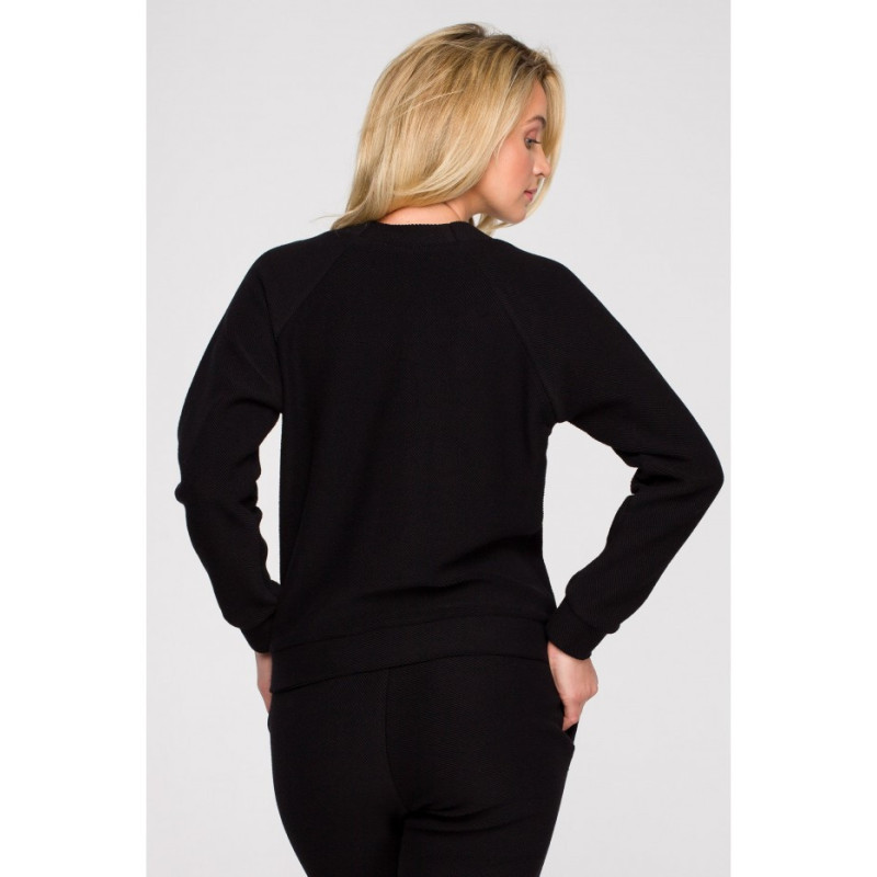 LA131 Blouse with deep neckline - black